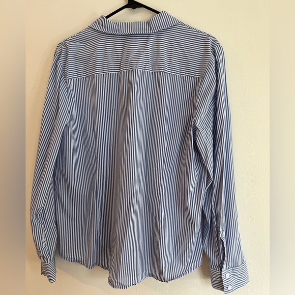 Stitch Fix—Scalloped blue and white preppy button down - Picture 5 of 5